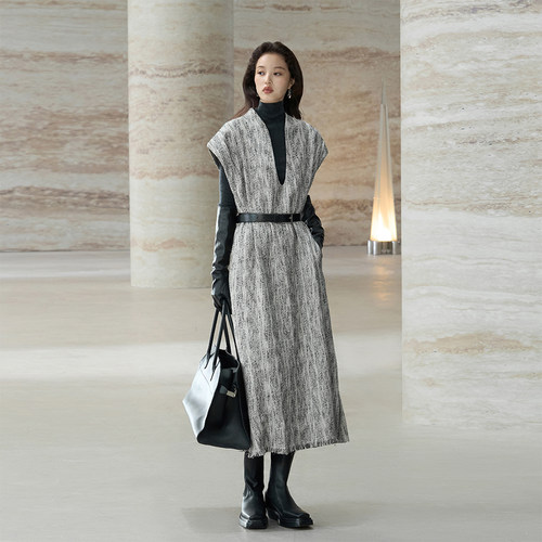 COMMON VALUE「 灵 Πàν」濡雨U型领无袖背心连衣裙 秋季新品！