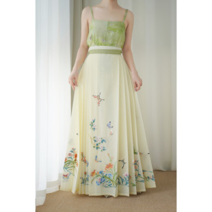 青崖居传统服饰 & 七十二烟尘 花卉草蝶图 花鸟裙 马面裙