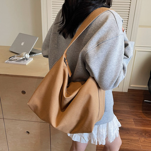 韩系褶皱百搭托特包女新款大容量慵懒风单肩包小众通勤帆布手提包