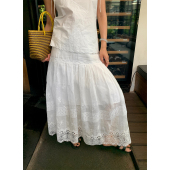 落落狷介白色半身裙设计感小众2026年夏季 蛋糕裙蕾丝花边半裙 新款