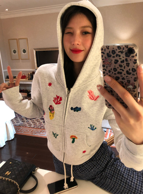 落落狷介 短款加绒卫衣女2025新款秋冬小个子开衫连帽外套浅灰色