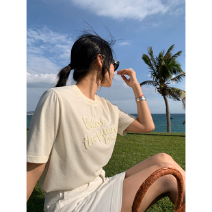 设计感小众米色上衣小个子春夏韩系 t恤女2026新款 落落狷介 短袖