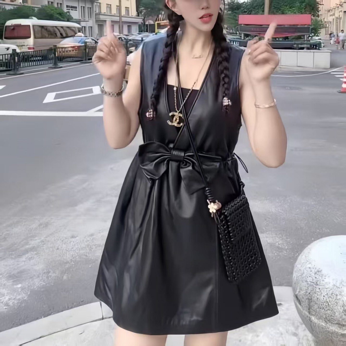 真皮背心裙女秋冬新款