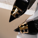 字母bb扣黑色漆皮百搭浅口气质单鞋 细跟尖头高跟鞋 新款 2025春季