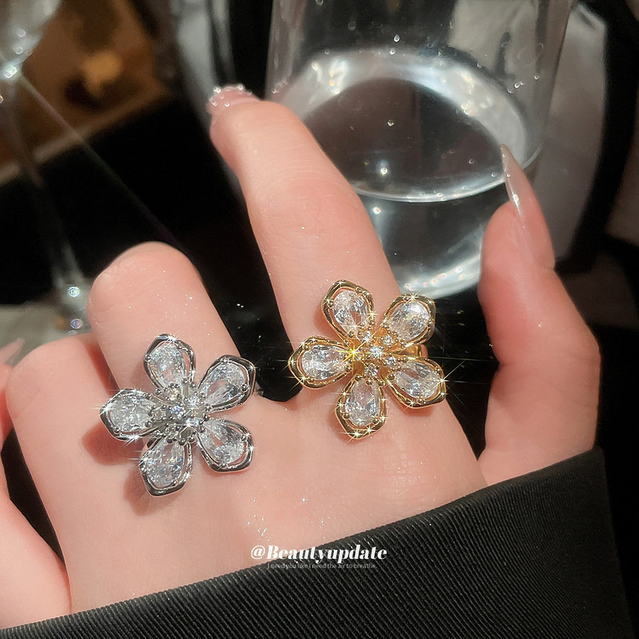 闪耀18k真金电镀锆石花朵开口戒指轻奢高级感食指戒复古时尚个性