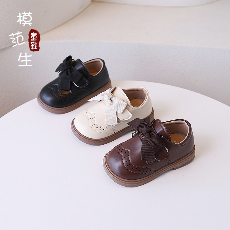 女童蝴蝶结纯色简约时尚小皮鞋