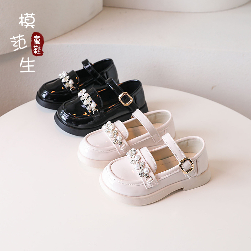 法式复古｜时尚亮面小皮鞋