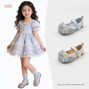 女童鞋子亮钻蝴蝶结公主鞋2026春秋新款小女孩银色单鞋软底小皮鞋