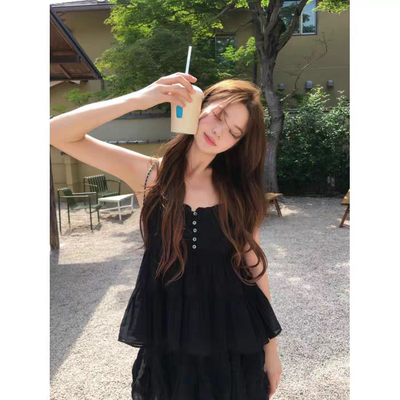 韩国the barnnet八奶V领木耳边纽扣吊带thebarnnet上衣女