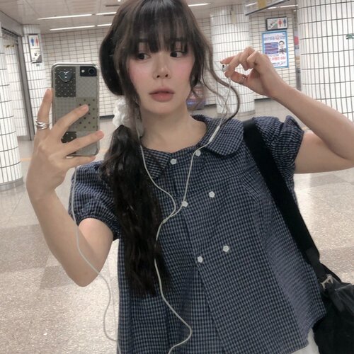 甜美少女娃娃领短袖格纹衬衫