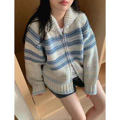 有货chic韩国乃呼呼自带松弛感渐变彩色宽松百搭娃娃领毛衣外套女