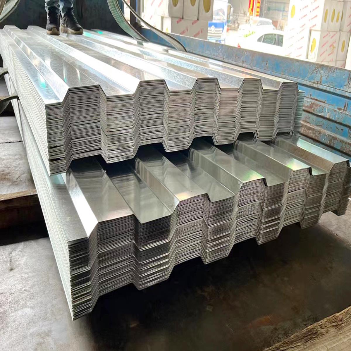 镀锌瓦楞板车厢集装箱板围挡板凹凸波浪板广告牌火锅店墙面彩钢瓦