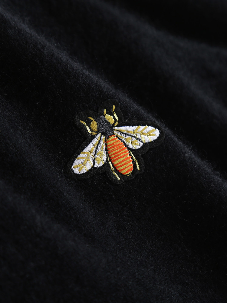 남성용 캐시미어 스웨터 100 순수 캐시미어 V 넥 가을 겨울 신작 풀오버 작은 꿀벌 자수 남성용 루즈 캐시미어 스웨터