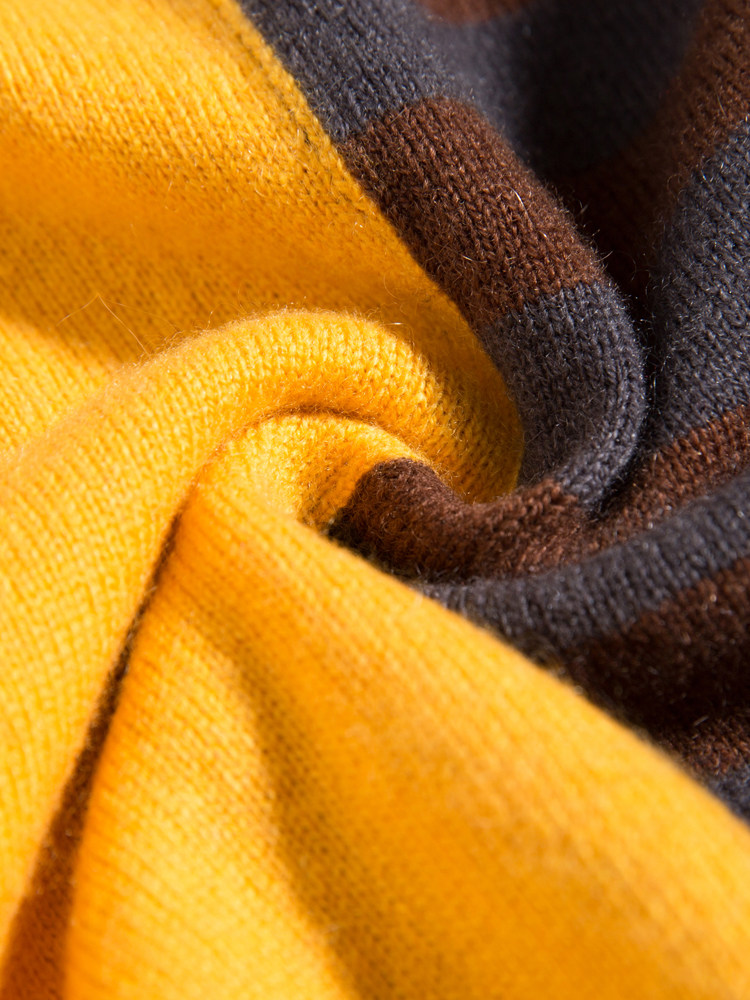 겨울 유행 브랜드 패션쇼 스타일 남성용 고급 캐시미어 스웨터 100 퓨어 캐시미어 라운드 넥 남성용 패셔너블 대비 스트라이프 스웨터