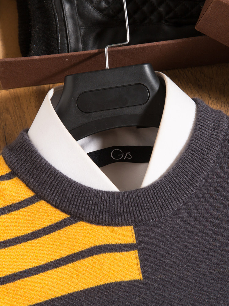 겨울 유행 브랜드 패션쇼 스타일 남성용 고급 캐시미어 스웨터 100 퓨어 캐시미어 라운드 넥 남성용 패셔너블 대비 스트라이프 스웨터