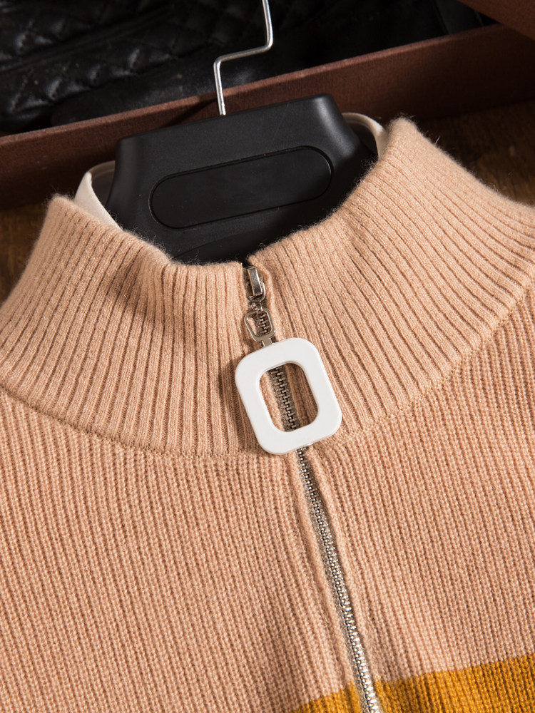 남성용 연예인 같은 스타일 대비 스트라이프 스웨터 겨울 캐주얼 스웨터 두꺼운 지퍼 칼라가 있는 남성용 하프 터틀넥 캐시미어 스웨터