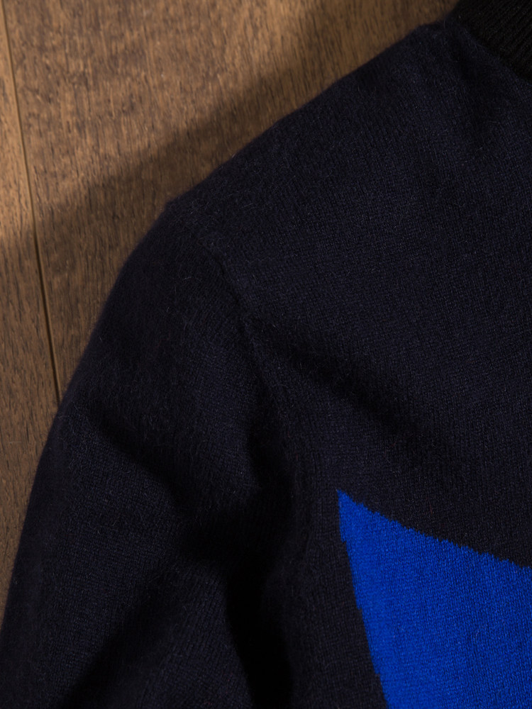 남성용 작은 악마 자카드 스웨터 겨울 따뜻하고 세련된 한국 청소년과 학생을 위한 얇은 라운드 넥 캐시미어 스웨터