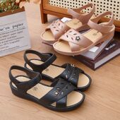 夏季 日常户外简约平跟塑料凉拖鞋 休闲中老年时尚 一体成型PVC凉鞋