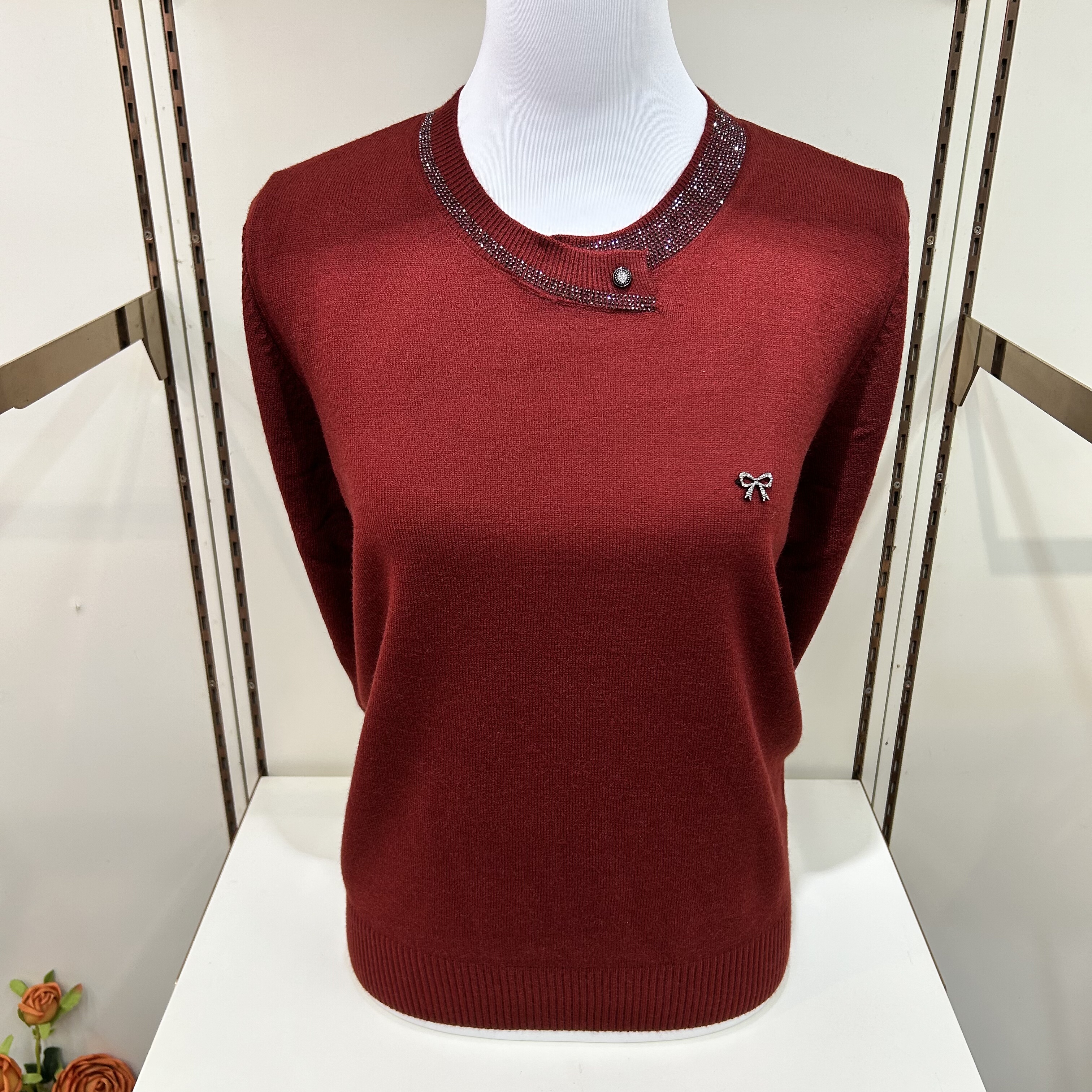 艾靓依烫钻妈妈羊毛衫秋冬款针织衫中老年安可拉新年红内搭女圆领