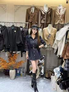 复古减龄少女休闲格子衬衫+格子短裤套装(配腰带,披肩)