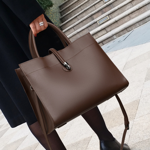 CCAMO包包女款大容量有质感的通勤包包日常通勤百搭真皮手提大包