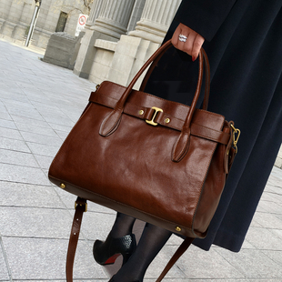 CCAMO包包女款2025超火质感包包轻奢小众高级感通勤包真皮手提包