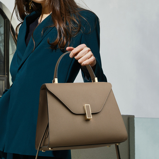 CCAMO精致斜挎小包包日常通勤百搭真皮女包轻奢品牌单肩包包女款