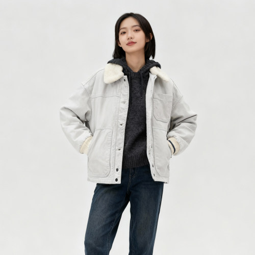 女款白牛仔仿羊羔绒翻领棉服