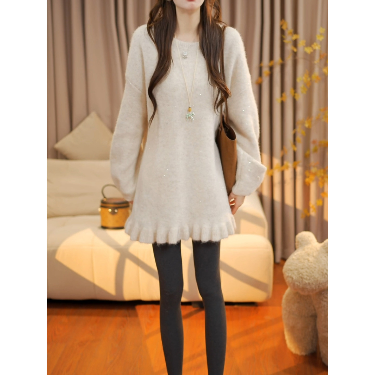 甜美白色中长款毛衣女秋冬高级感超好看加厚宽松慵懒风遮屁股上衣,女装/女士精品,大码内搭,淘宝优惠券,粉丝福利购,淘宝优惠卷
