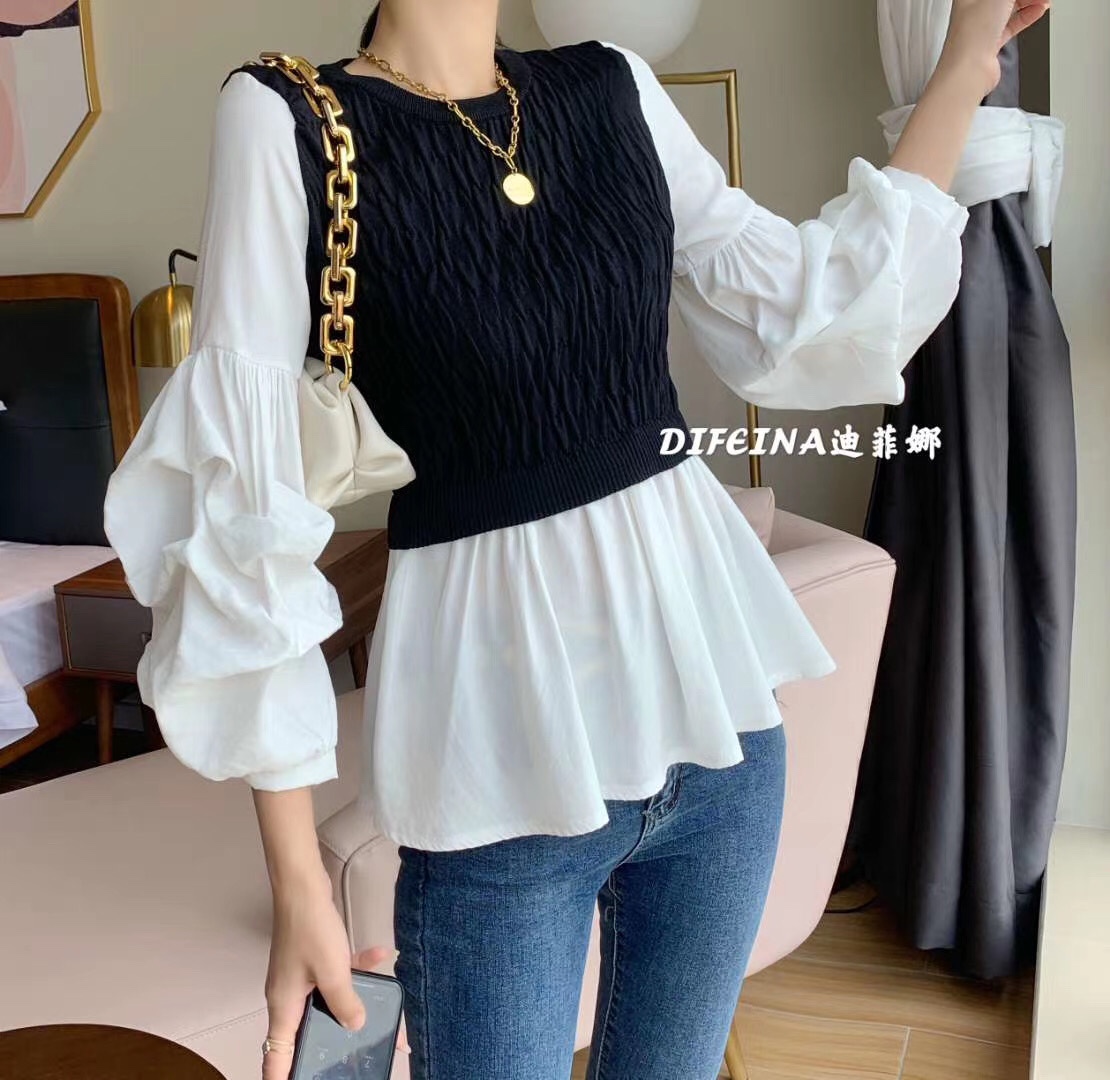 Early spring 2021 new Korean version fake two-piece shirt for women's slim figure, Lantern Sleeve versatile stitching knitted top for women