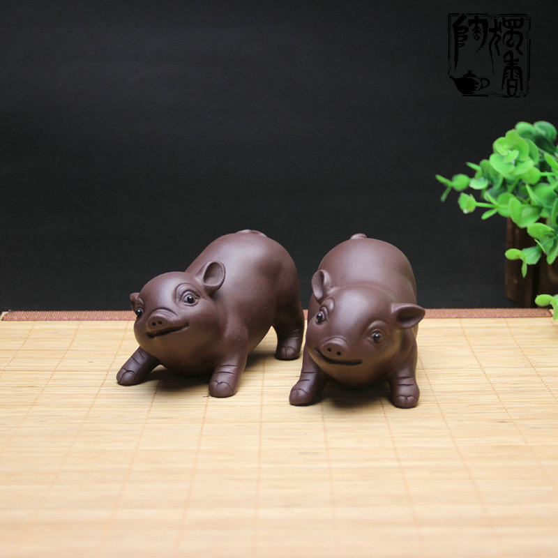 宜兴紫砂手工对猪茶宠摆件