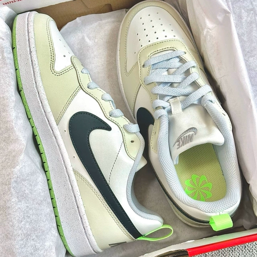 NikeCourt Borough舒适百搭GS低帮板鞋FV8121-131