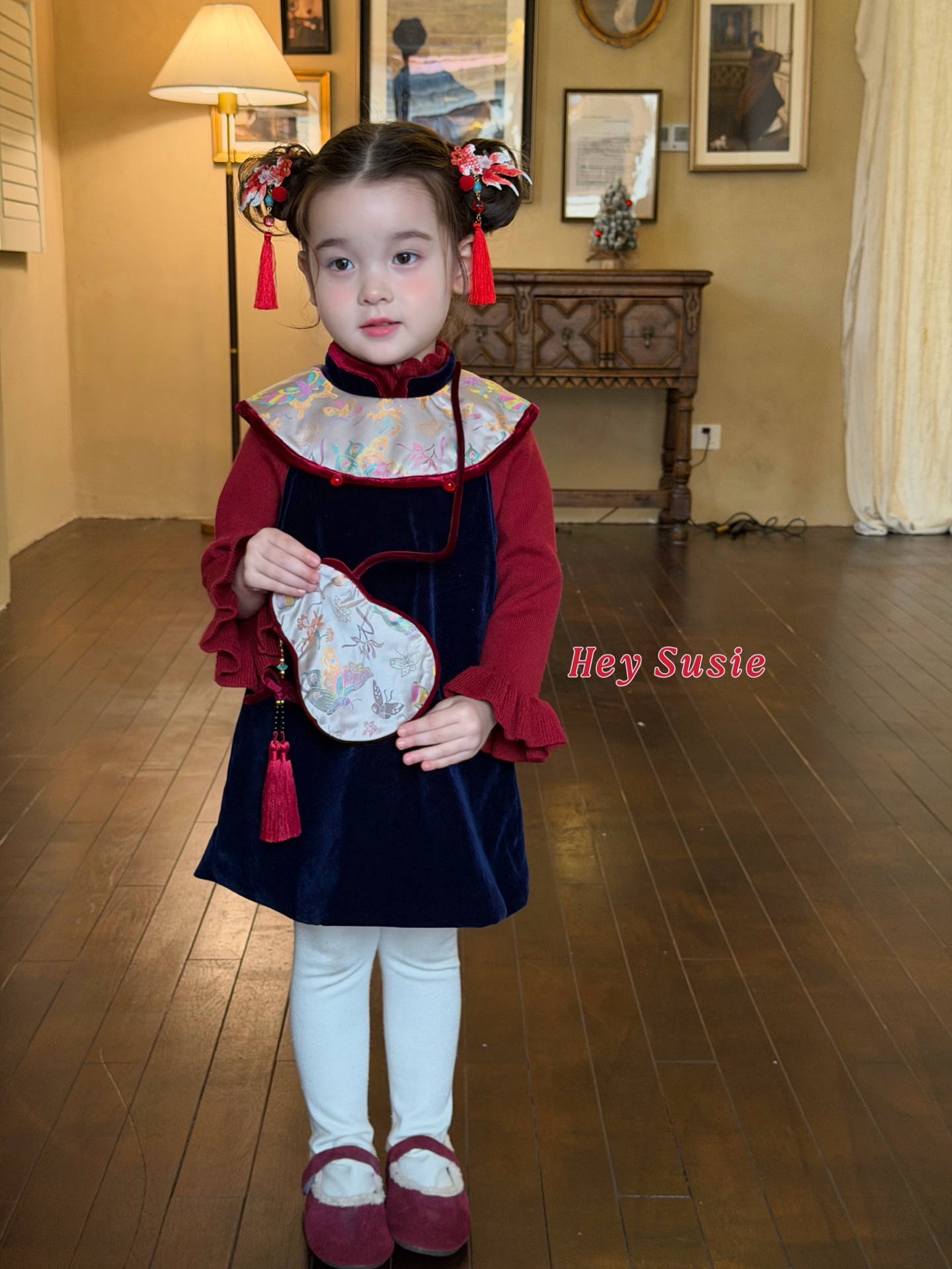 苏西susie女童25秋冬新洋气女宝宝小香风新年礼服背心裙套装7711