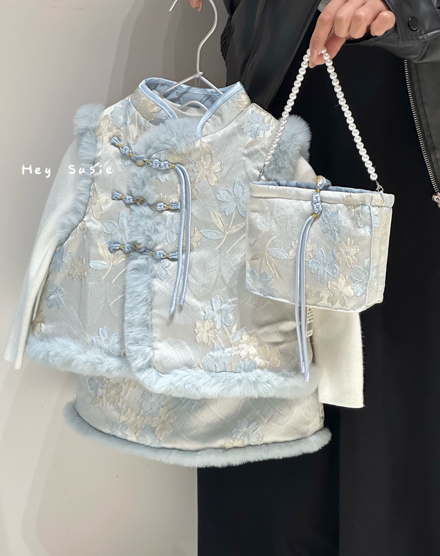 苏西susie女童25新中式蓝色旗袍马甲半身裙提花套装拜年服7233