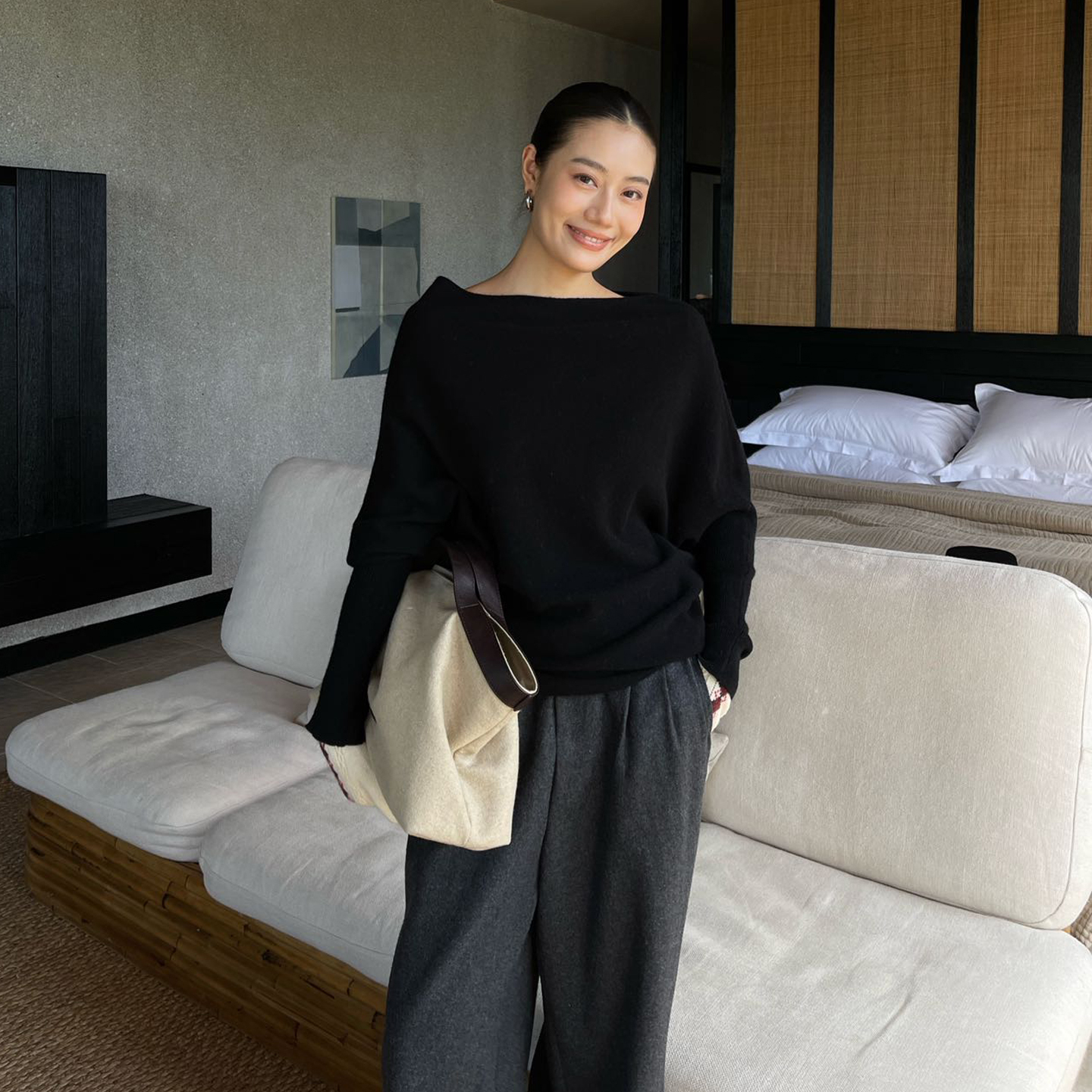 不规则蝙蝠袖宽松套头羊毛毛衣女冬季慵懒高级韩系穿搭针织衫上衣