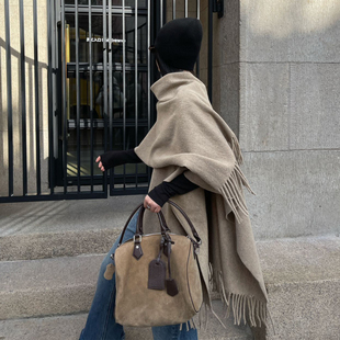 PURITYYH老钱风气质休闲披肩外套女装秋冬百搭显瘦保暖大围巾斗篷