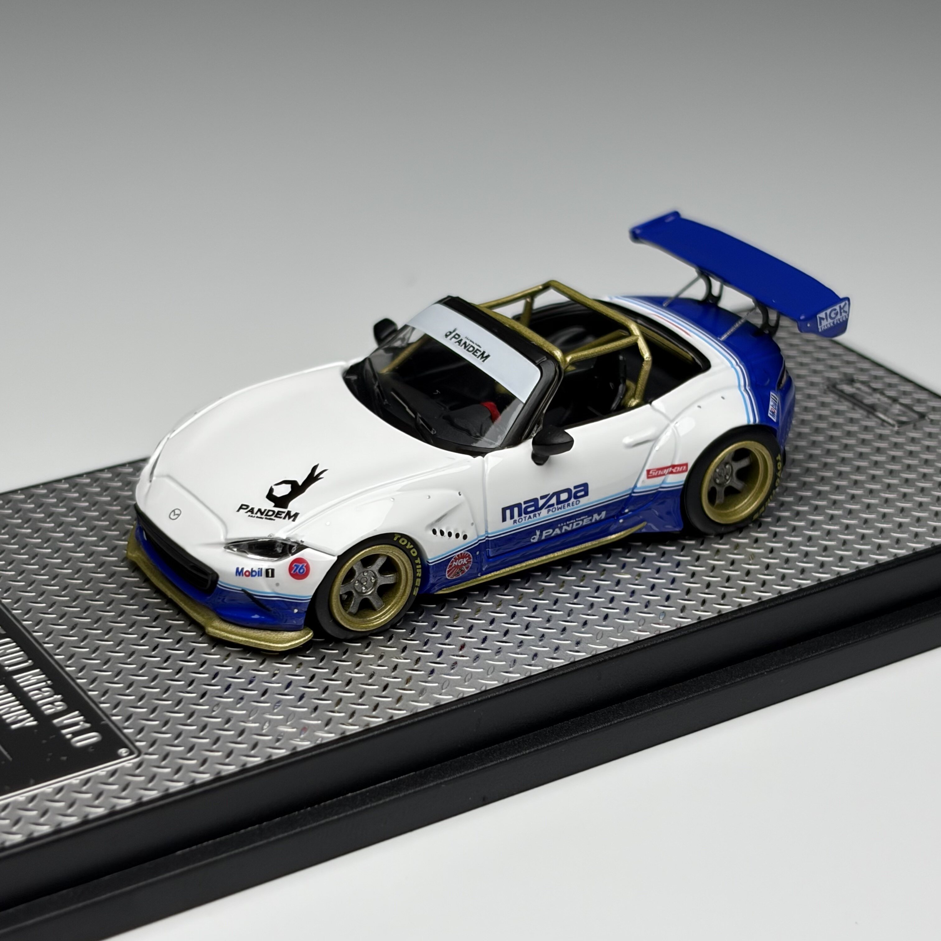 INNO 1:64 马自达Mazda MX-5（ND） Miata 火箭兔 合金汽车模型图片