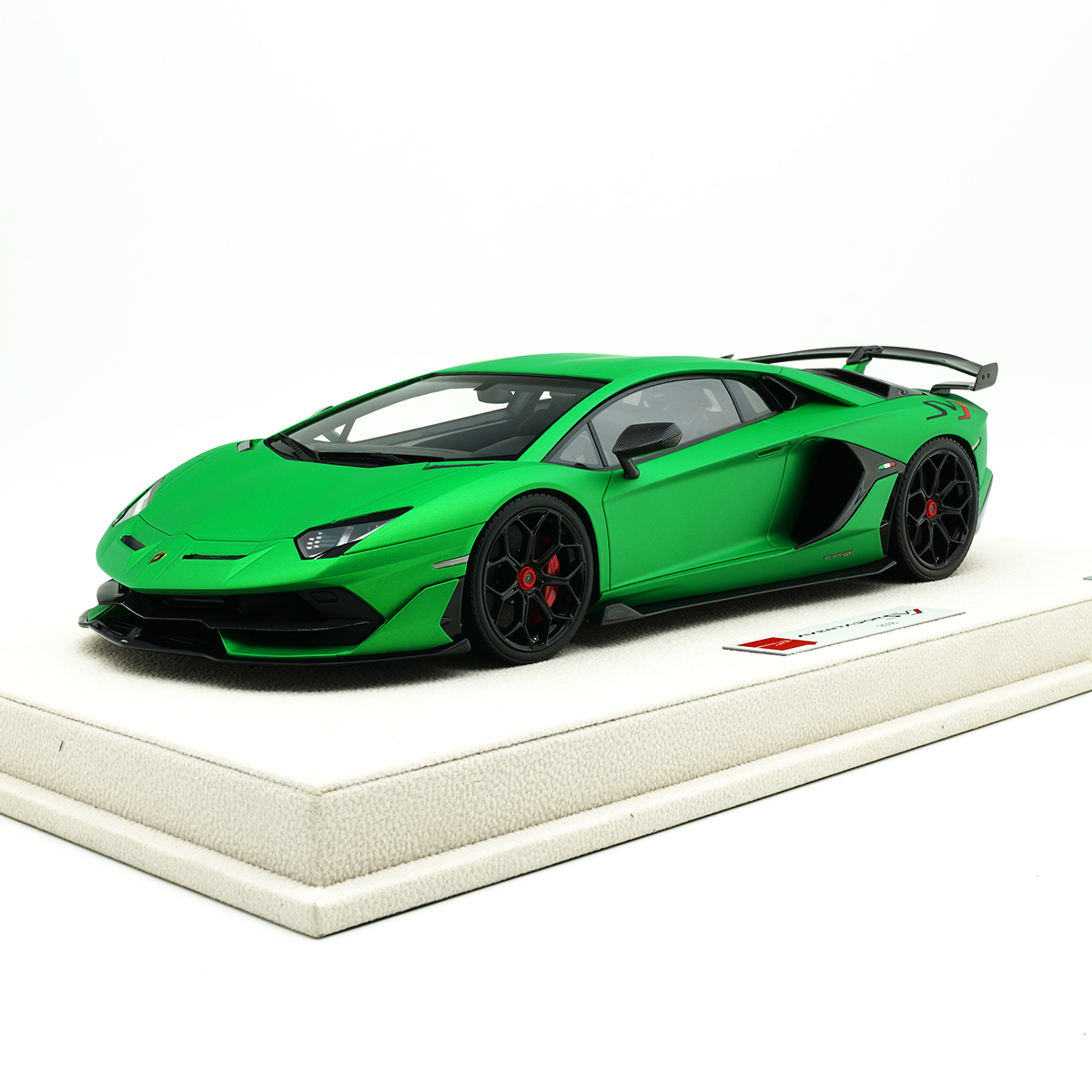 make up 1:18兰博基尼SVJ aventador大牛树脂车模高端收藏车-封面