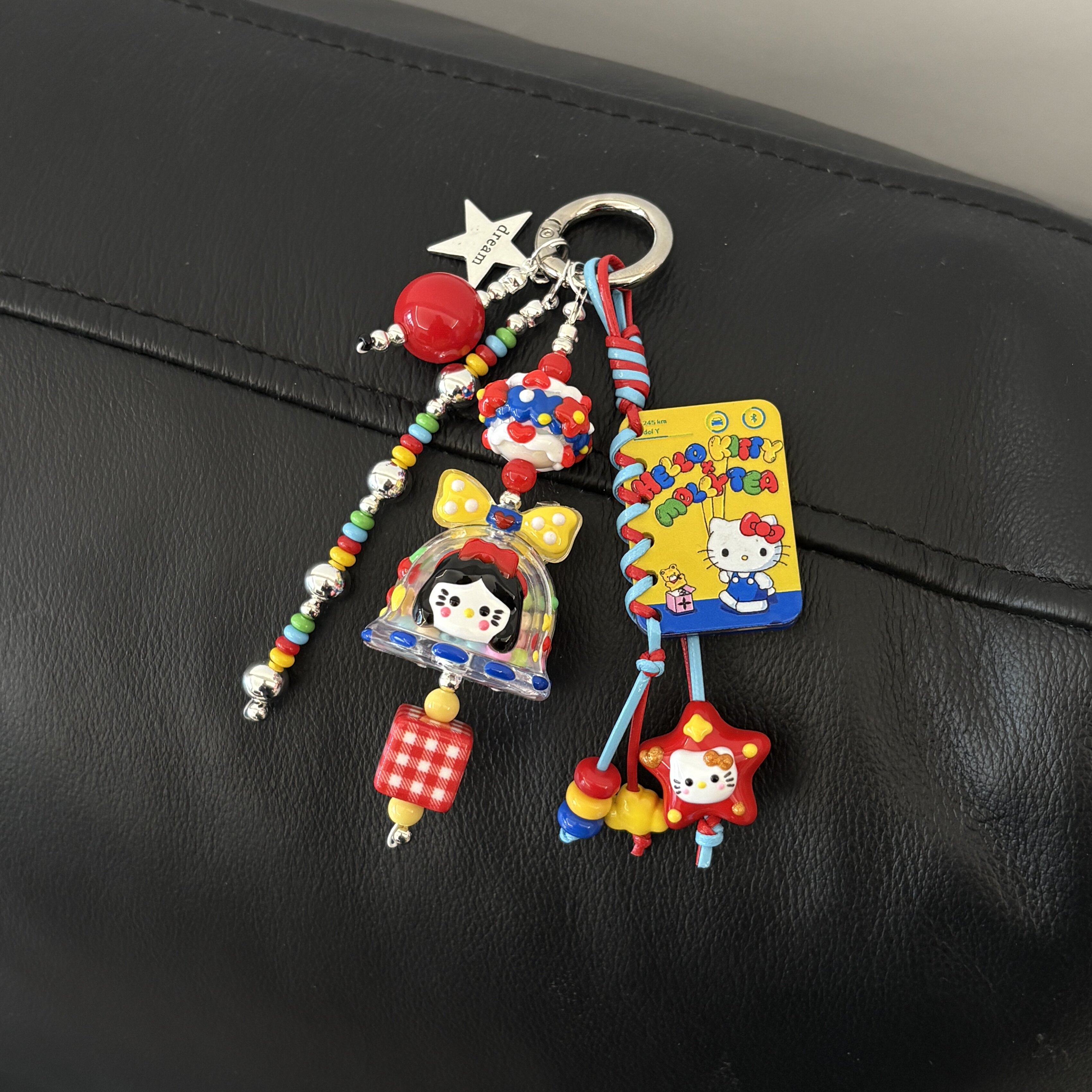原创手绘hellokitty铃铛ccd卡通串珠手机链包包挂饰挂件钥匙扣