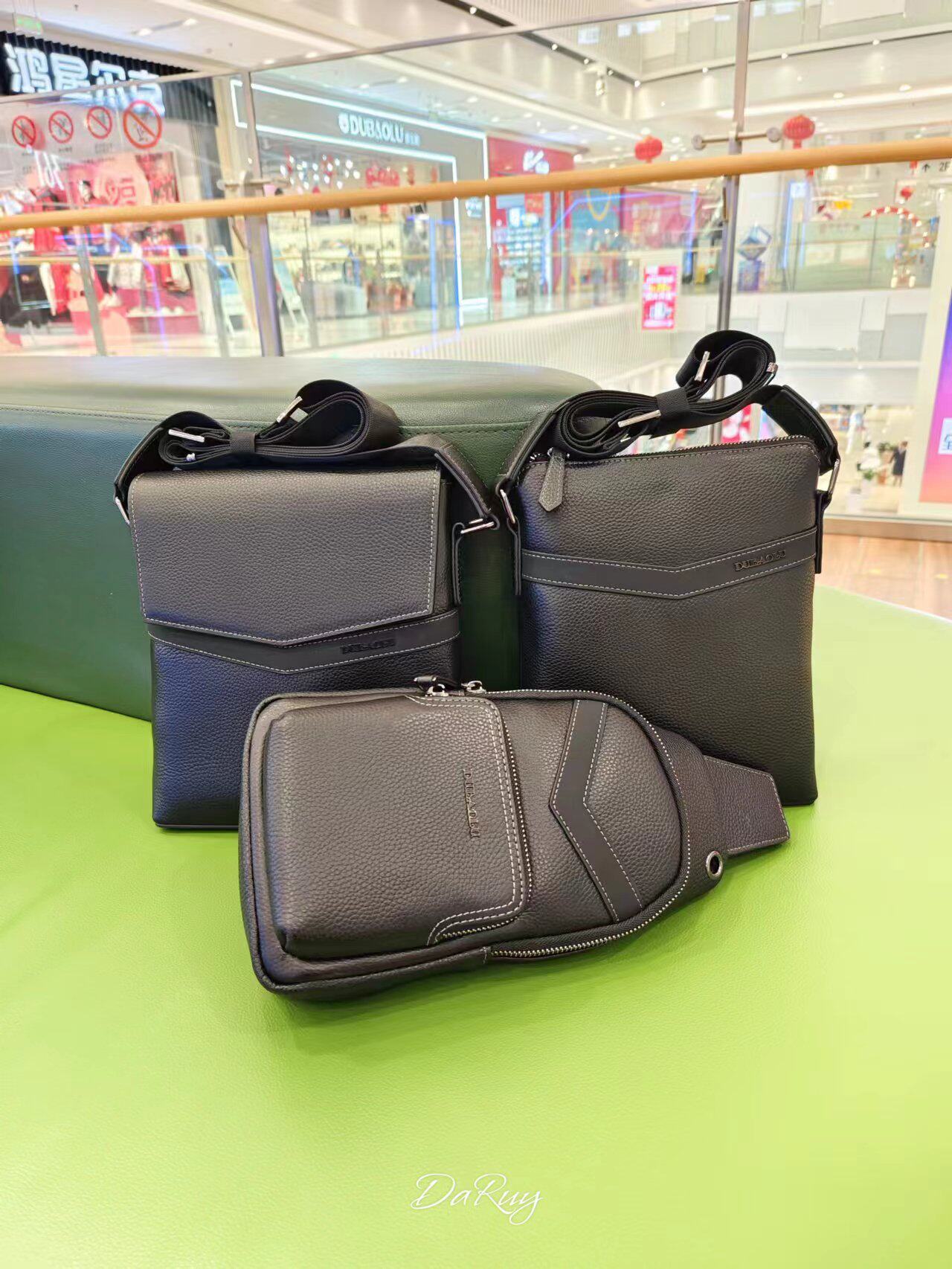 都宝路新款男士单肩斜挎手提公文包牛皮商务休闲时尚潮流简约百搭