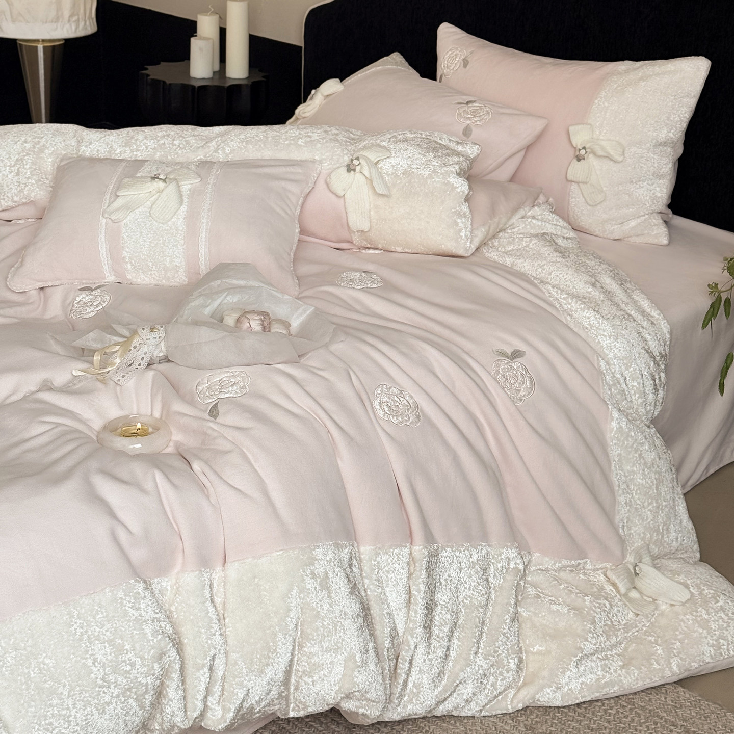 金喜鸟家纺少女温柔风立体花保暖牛奶绒毛绒四件套粉色蕾丝蝴蝶结