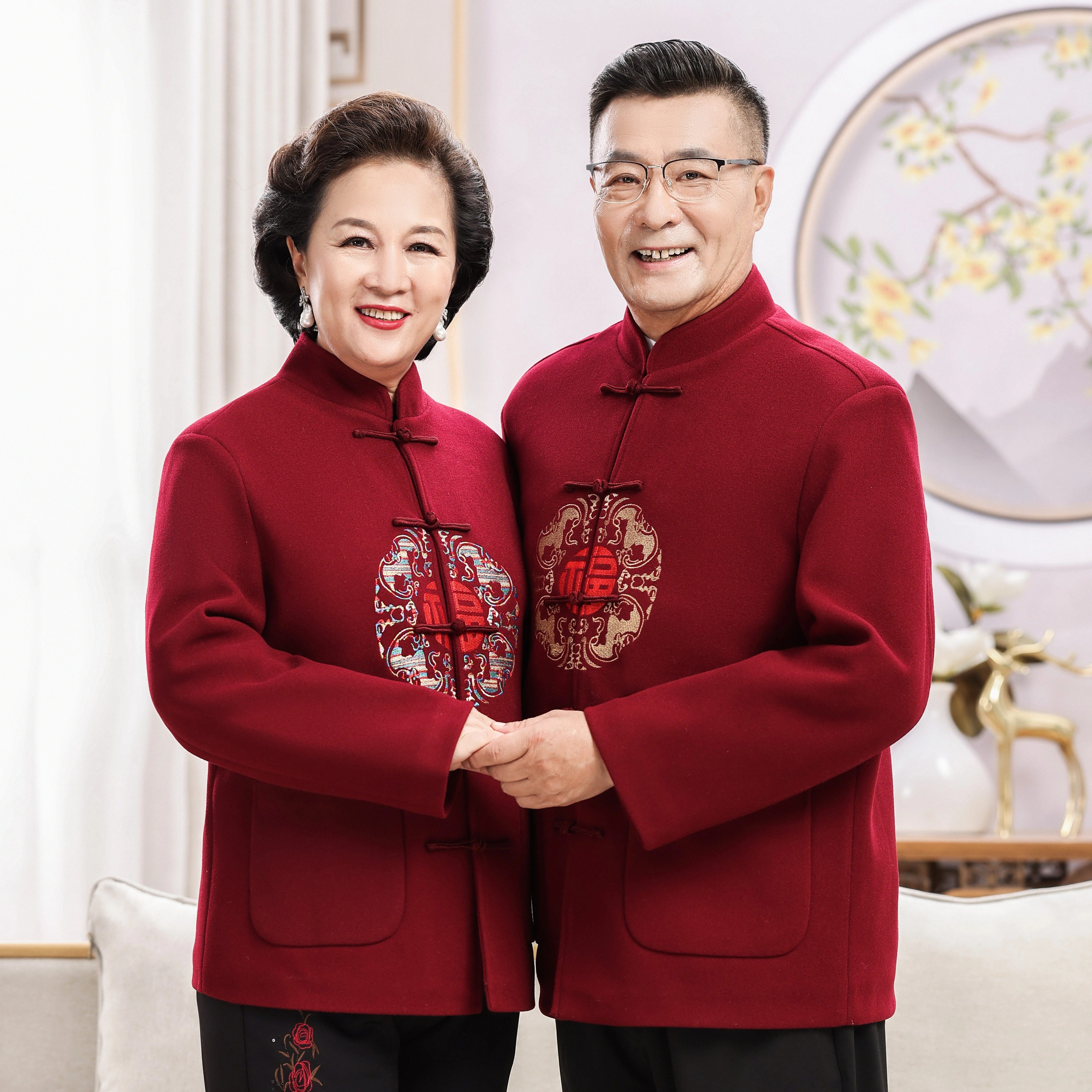 秋冬加绒毛呢唐装中老年情侣外套婚宴过寿喜庆老人保暖爸爸妈妈装