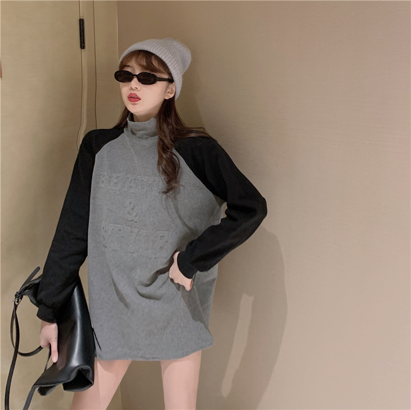 Real shot real price half high collar color matching letters long sleeve loose Korean T-base for outer wear
