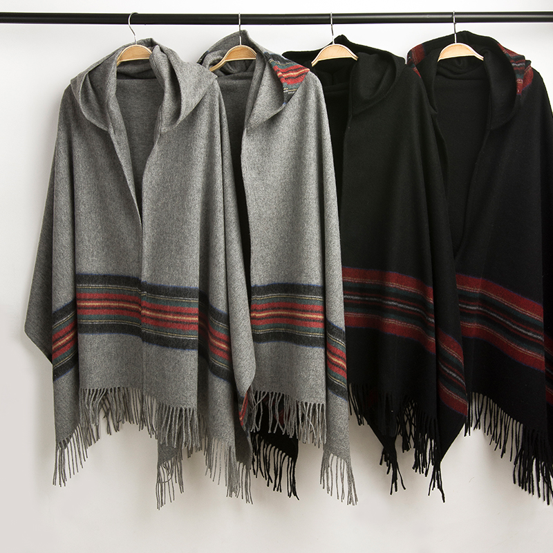 橘语新款纯羊毛戴帽披肩围巾两用