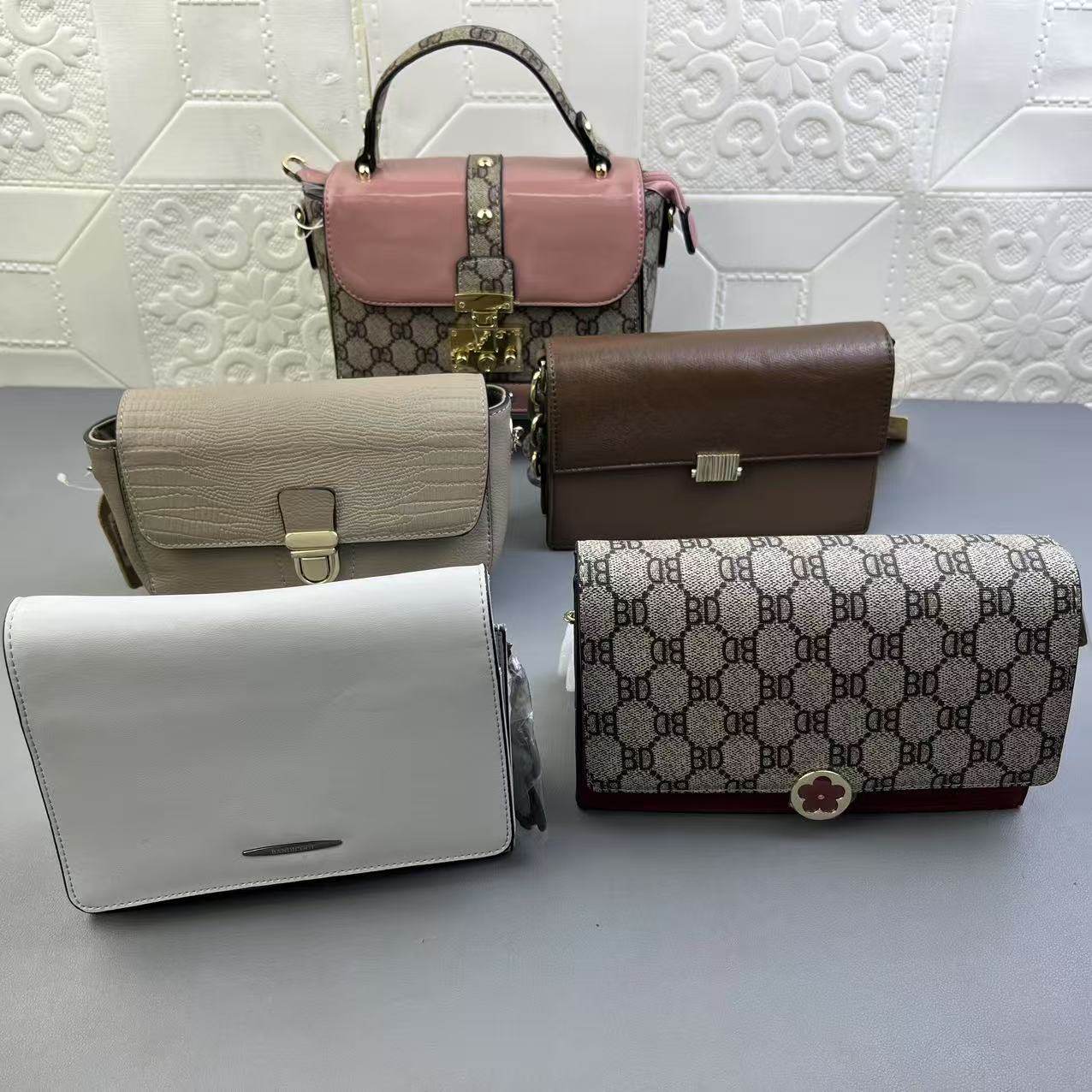 奥莱撤柜处理品牌新款小挎包女士单肩斜挎包中年妈妈包手机小包包,箱包皮具/热销女包/男包,腋下包,淘宝优惠券,粉丝福利购,淘宝优惠卷