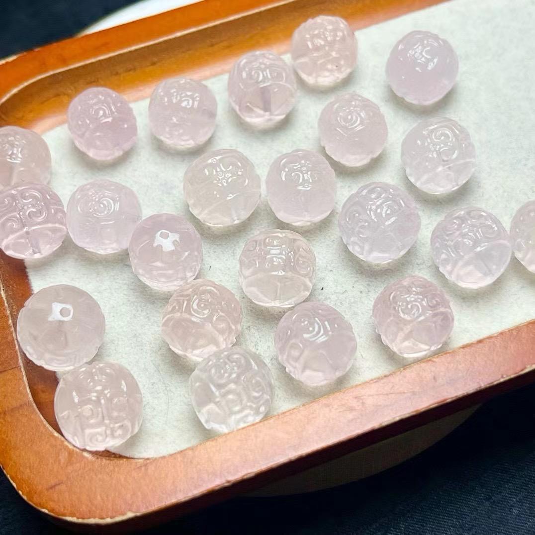 天然黄水晶玫瑰花雕刻件