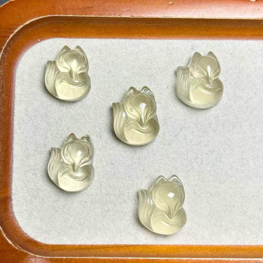 天然黄水晶大头狐雕刻吊坠孔 规格20mm*16mm左右 DIY项链 ZW554,饰品/流行首饰/时尚饰品新,颈饰,淘宝优惠券,粉丝福利购,淘宝优惠卷