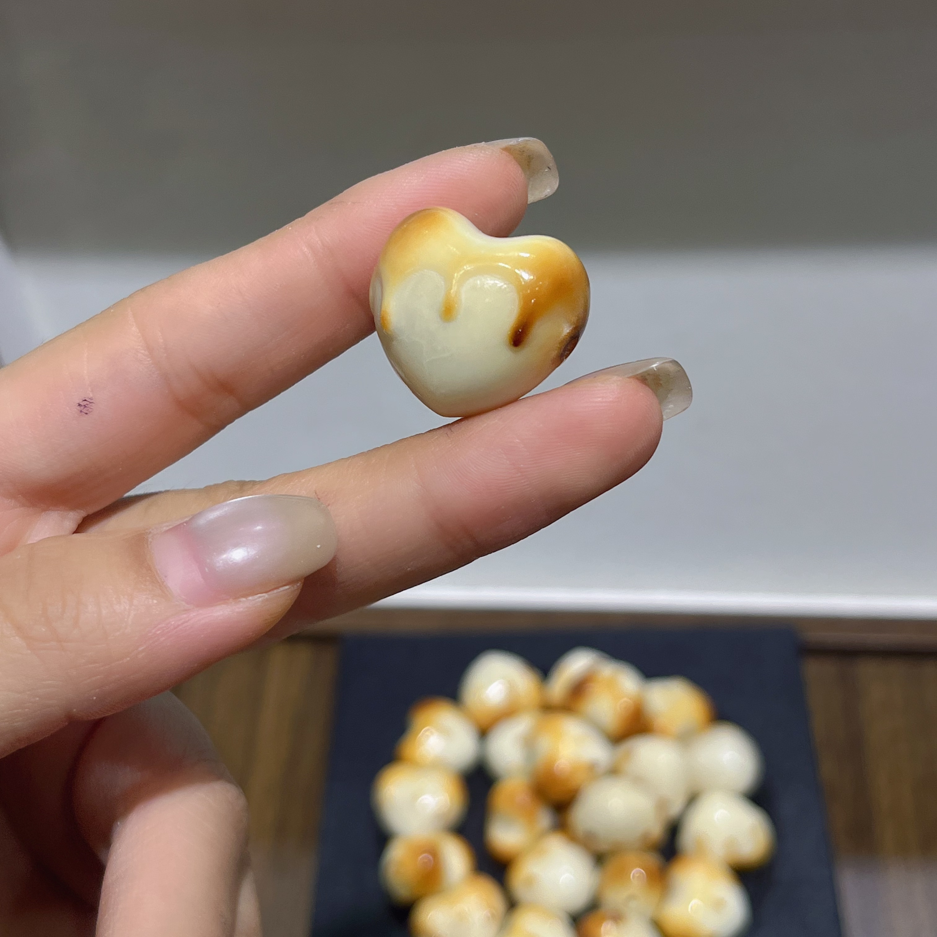 象牙果巧克力爱心通孔配件 diy串珠文玩佛珠手串项链 TY577
