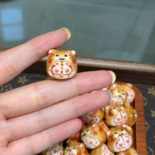 鹿角老虎封嘴娃娃上下直孔配件 DIY文玩佛珠手串项链 TY2312
