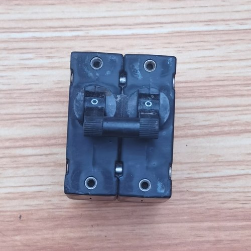 二手CBI CF32C2-PAB00D-CS3000X 240V30A设备液磁断路器2P